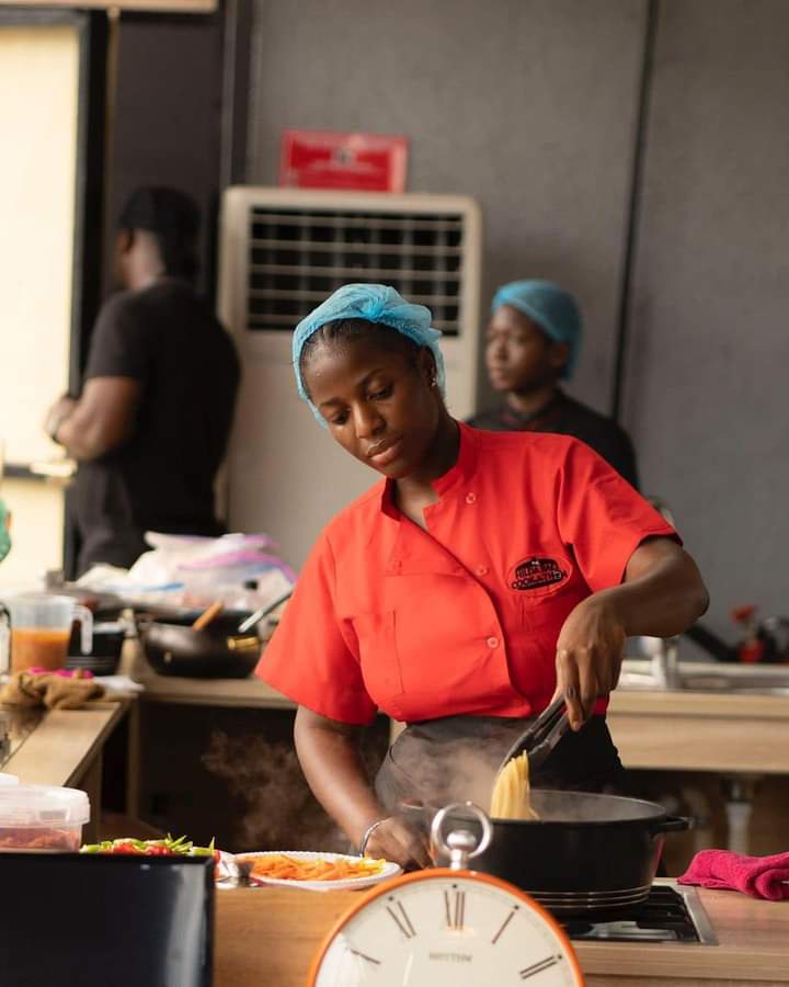 Nigerian Chef Hilda Baci Breaks Guinness World Record For ‘longest Cooking Time Afrireporters 