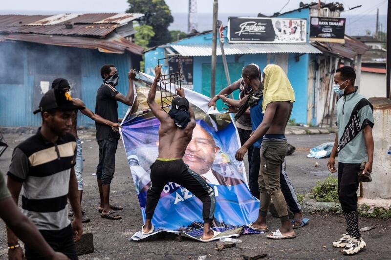 COMOROS-VOTE-DEMO