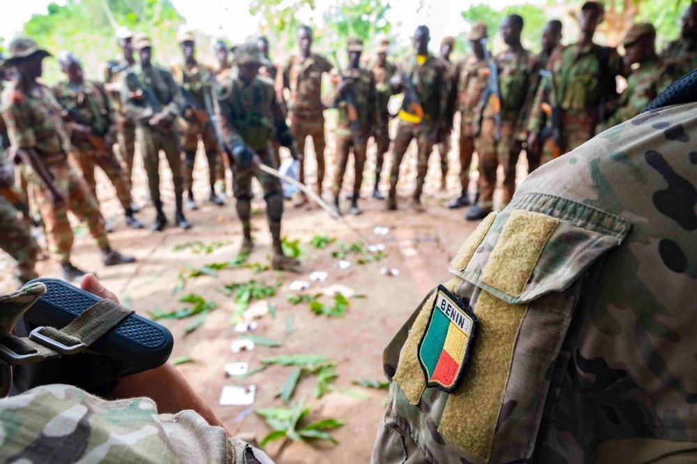 Benin-soldiers-sand-table-diagram