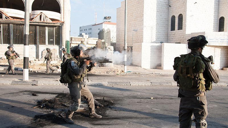 IDF-Israeli-soldiers-shooting-West-Bank